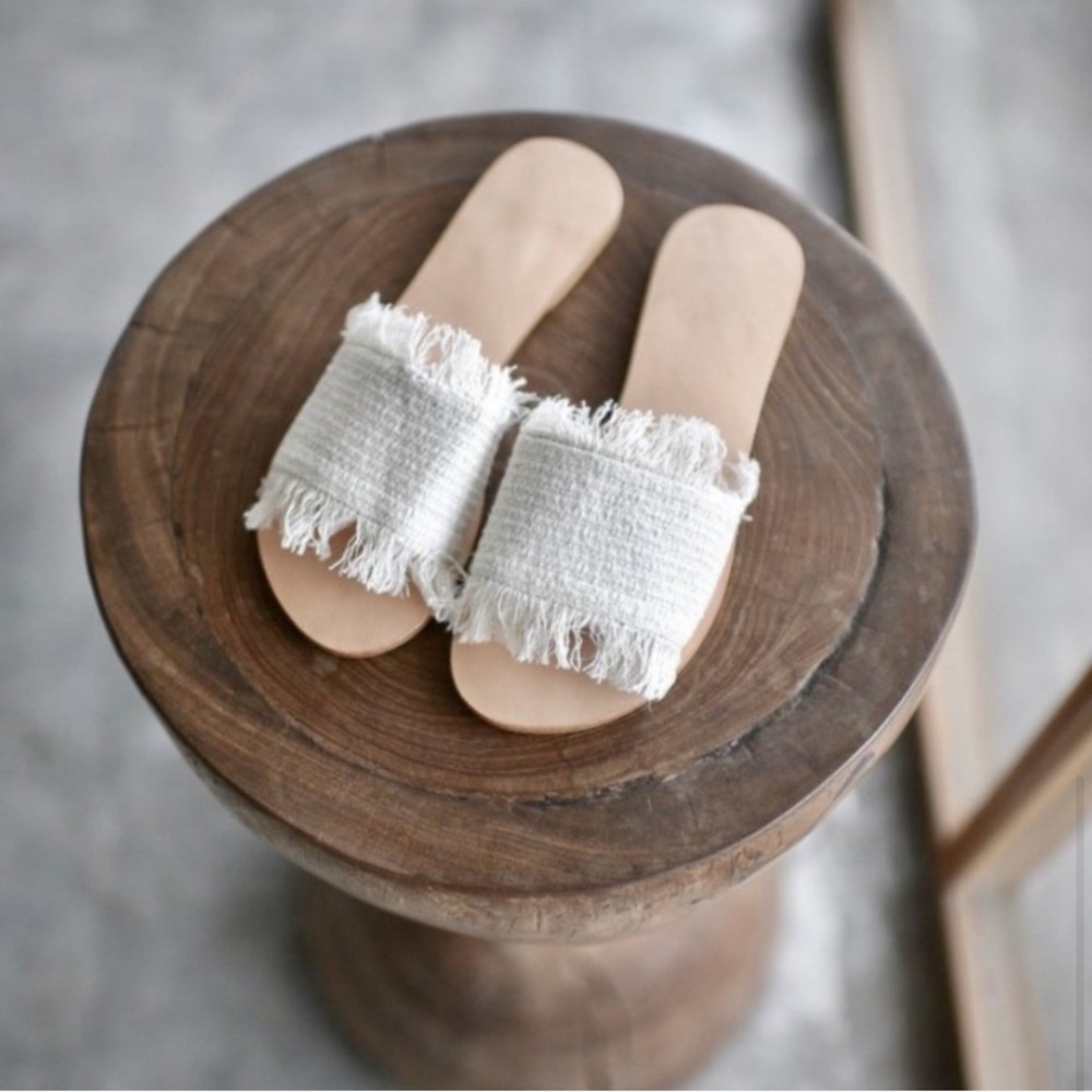 Yoli & Otis Dóa Woven Fringe Slides|Beach Sandals
